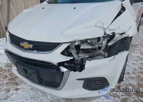 2019 Chevrolet Sonic Premier Auto z USA, uszkodzony, nr VIN 1G1JF5SB2K4125536